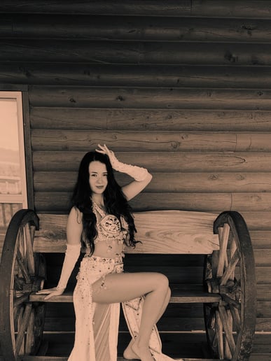 Gallery photo 5 of Dahiana, Professional Bellydancer