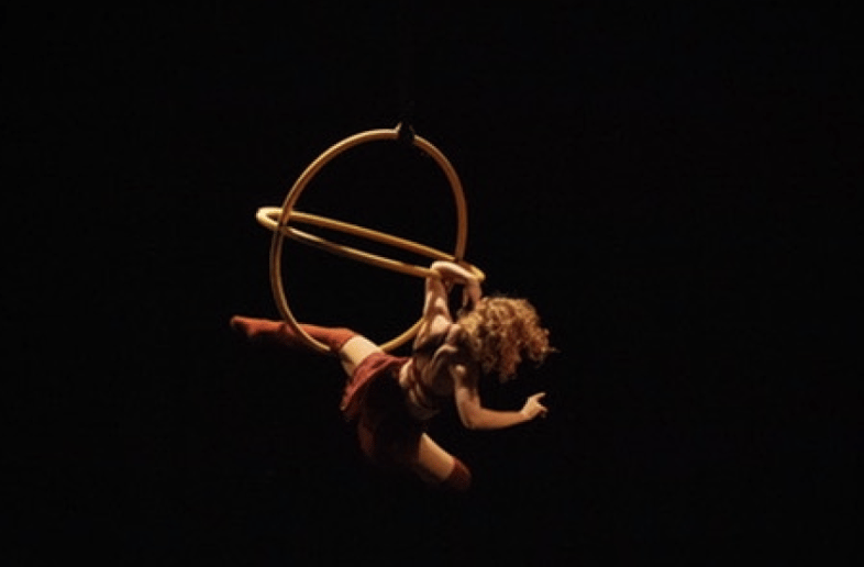 Gallery photo 1 of Clare - Professional Aerialist and Contortionist