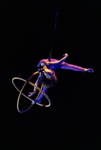 Gallery photo 5 of Clare - Professional Aerialist and Contortionist
