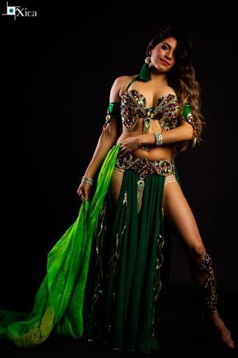 Gallery photo 4 of Melissa Belly Dancer