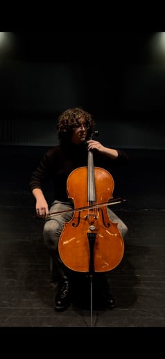 Gallery photo 1 of Ben Walding, Professional Cellist