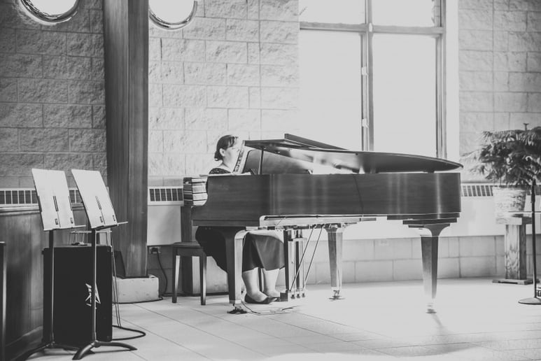 Gallery photo 2 of Janna Zornow - Professional musician