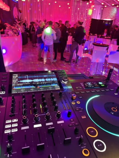 Gallery photo 8 of DJ Rise, Professional DJ For Your Event