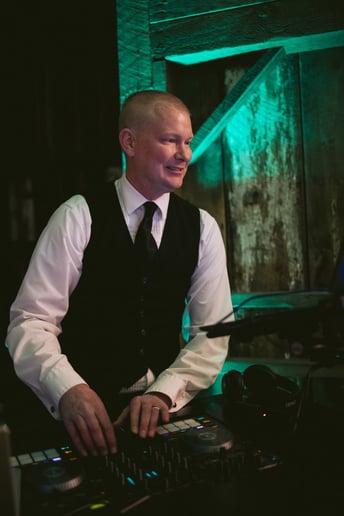 Gallery photo 10 of Professional DJ Services