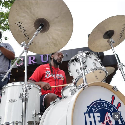 Gallery photo 1 of Snoop The Drummer