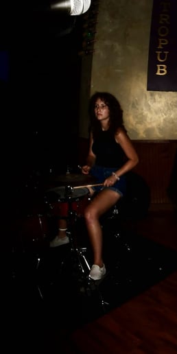 Gallery photo 3 of Lola Nigoghossian