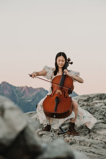Gallery photo 1 of Professional Event Cellist