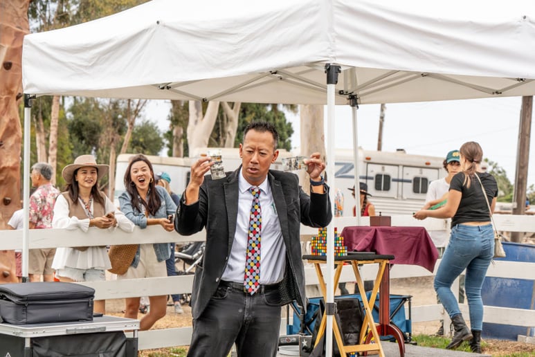 Gallery photo 4 of Professional Magician Alex Kazaam