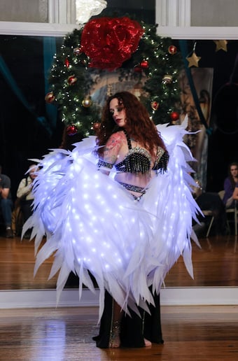Gallery photo 4 of Professional Raqs Sharqi/Belly Dancer