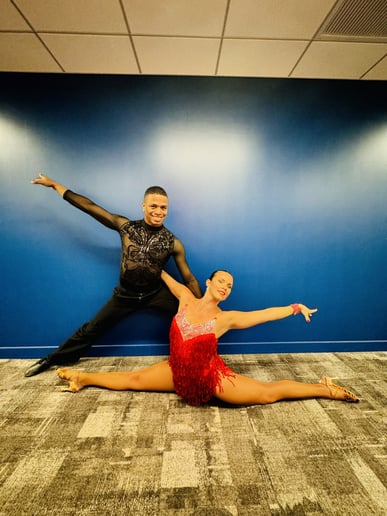 Gallery photo 3 of Professional Salsa Dancer