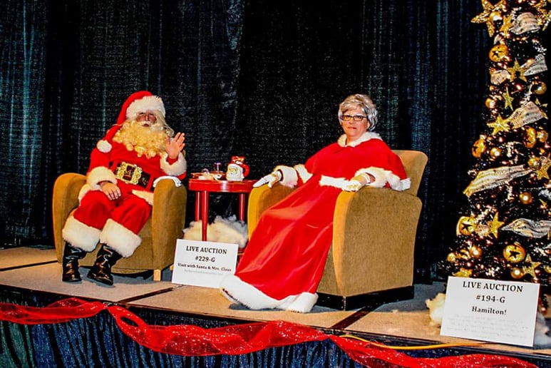 Gallery photo 3 of Vintage Kringle(Santa Claus)