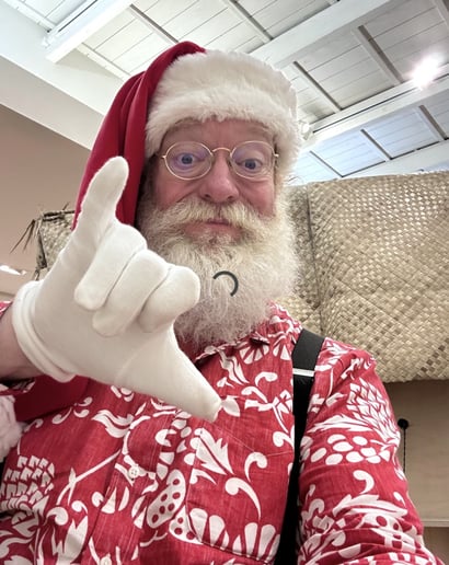 Gallery photo 2 of Santa Gary