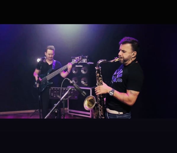 Gallery photo 40 of Professional Saxophonist