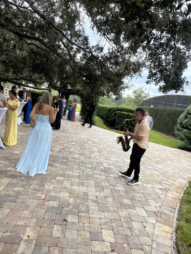 Gallery photo 17 of Professional Saxophonist