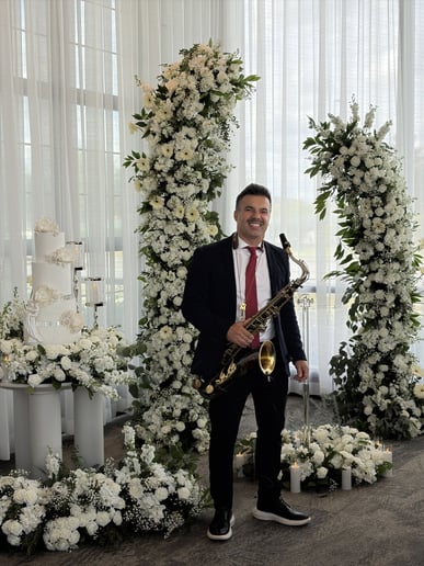 Gallery photo 27 of Professional Saxophonist