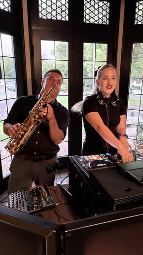 Gallery photo 1 of Professional Saxophonist