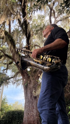Gallery photo 12 of Professional Saxophonist