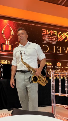 Gallery photo 8 of Professional Saxophonist