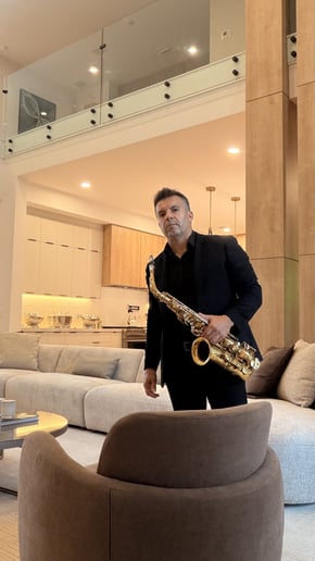 Gallery photo 2 of Professional Saxophonist