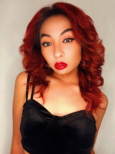 Gallery photo 8 of Professional Singer & Dancer