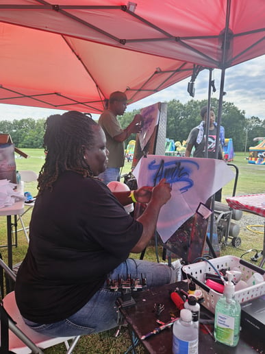 Gallery photo 5 of Erica B Airbrush Designer