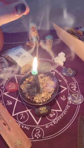 Gallery photo 7 of Psychic Advisor Loretta 