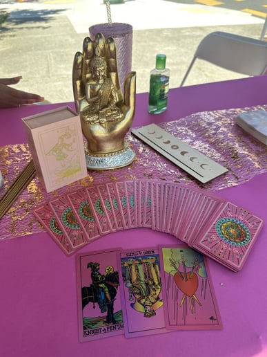 Gallery photo 2 of Psychic Amelia