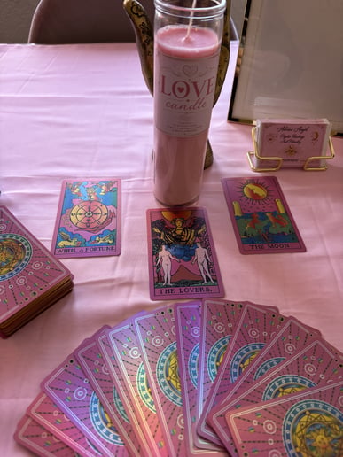 Gallery photo 1 of Psychic Angel Tarot Reader
