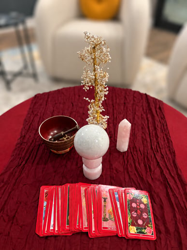 Gallery photo 6 of Psychic Tarot & Palmistry Readings