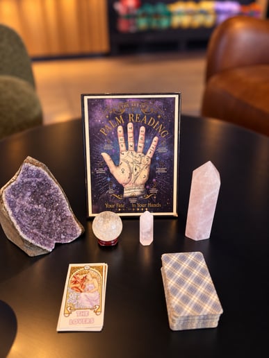 Gallery photo 7 of Psychic Tarot & Palmistry Readings