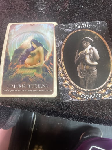 Gallery photo 4 of Psychic Medium Making Moments