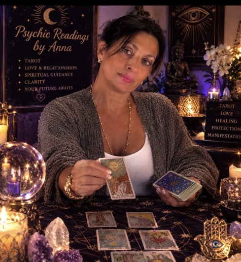Gallery photo 2 of Psychic Anna