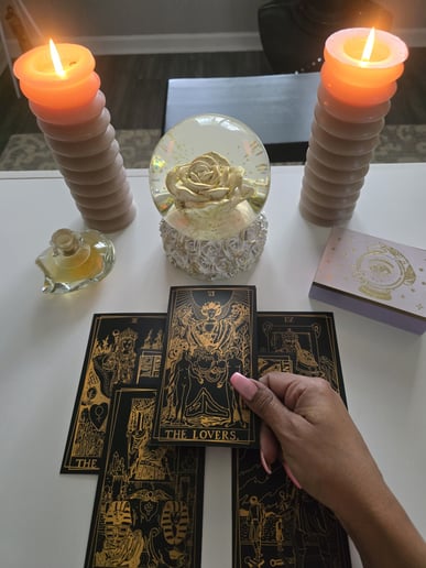Gallery photo 1 of Psychic Readings by Anna Lee