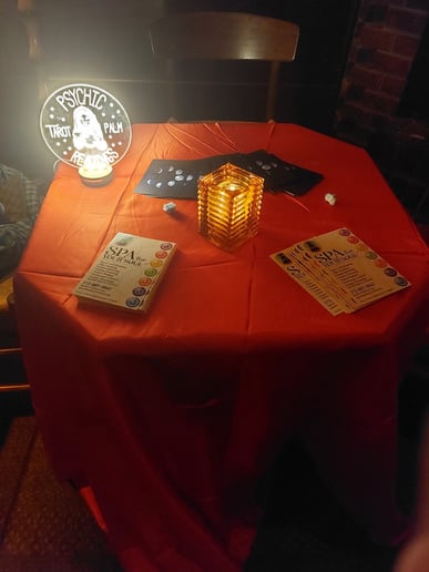 Gallery photo 1 of Psychic Readings by Elizabeth