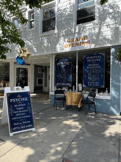 Gallery photo 1 of Psychic Readings