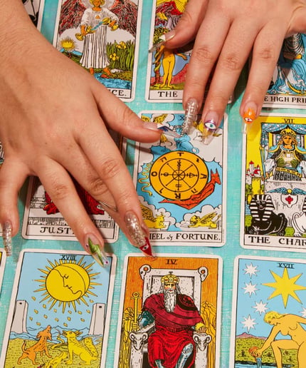 Gallery photo 2 of Psychic Tarot Insight