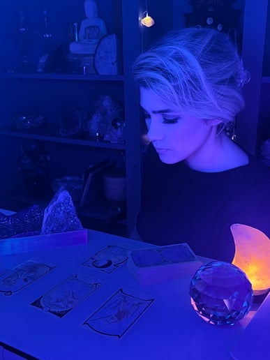 Gallery photo 1 of Psychic & Tarot Reader Services