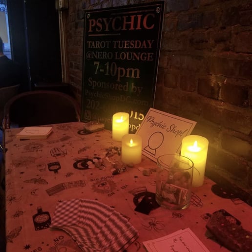 Gallery photo 3 of Psychic Tracy