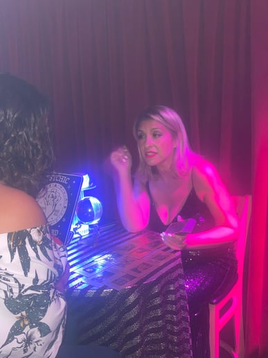 Gallery photo 9 of Psychic Live Entertainment