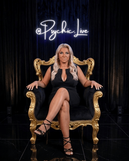 Gallery photo 1 of Psychic Live Entertainment