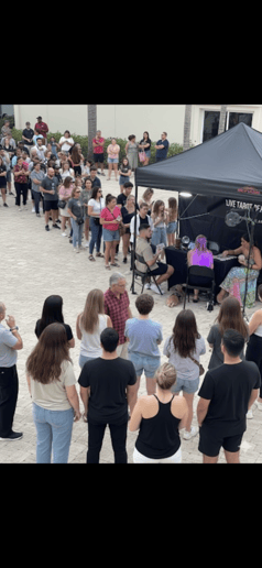 Gallery photo 3 of Psychic Live Entertainment