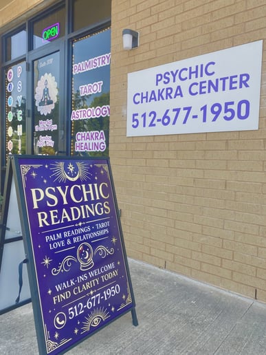 Gallery photo 1 of PsychicNicole
