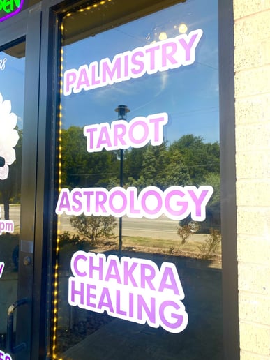 Gallery photo 2 of PsychicNicole