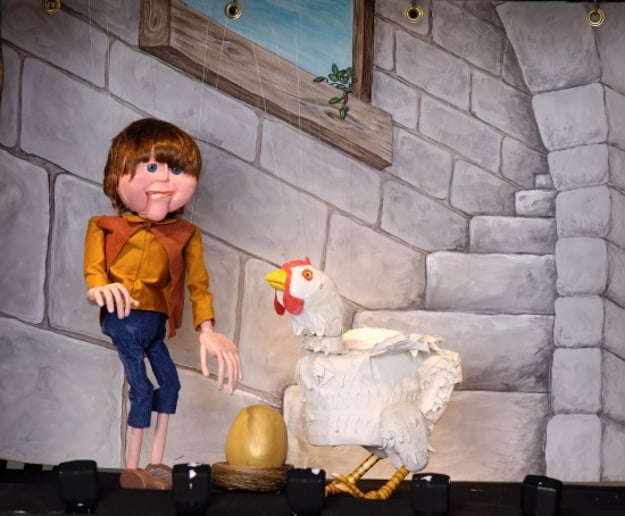 Gallery photo 5 of Puppets & Things on Strings