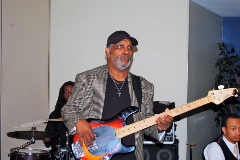 Gallery photo 3 of Pure Quality Band