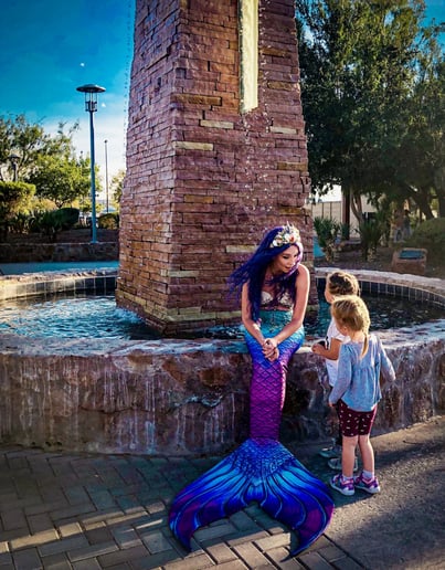 Gallery photo 1 of Purple Desert Siren