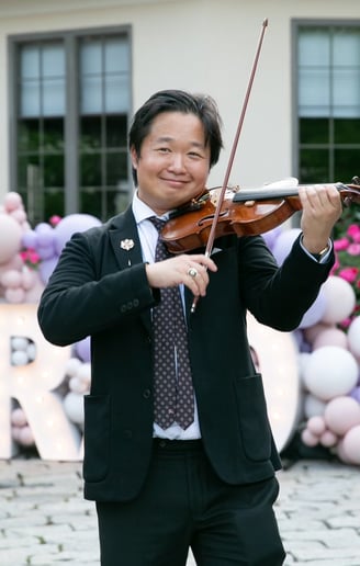 Gallery photo 37 of Xinou Wei Strings
