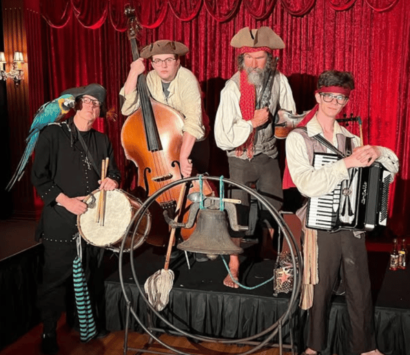 Gallery photo 2 of Queen Anne's Blouse - Pirate Band