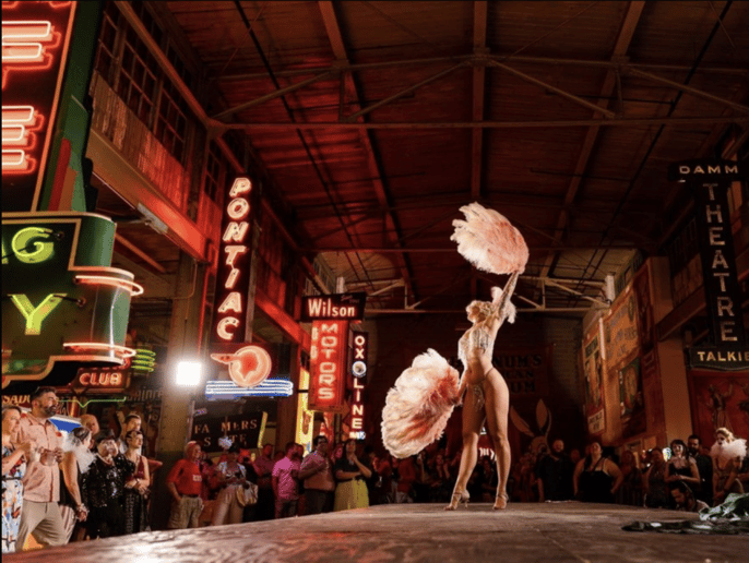Gallery photo 2 of Queen Bee Cabaret