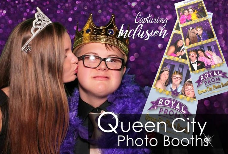 Gallery photo 4 of Queen City Photo Booths
